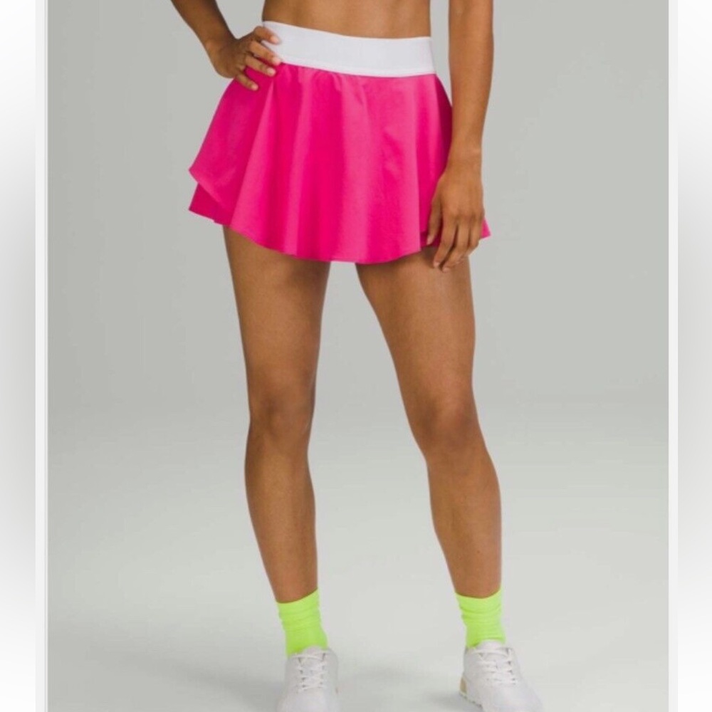 Lululemon Court Rival HR Skirt in Sonic Pink Size 6